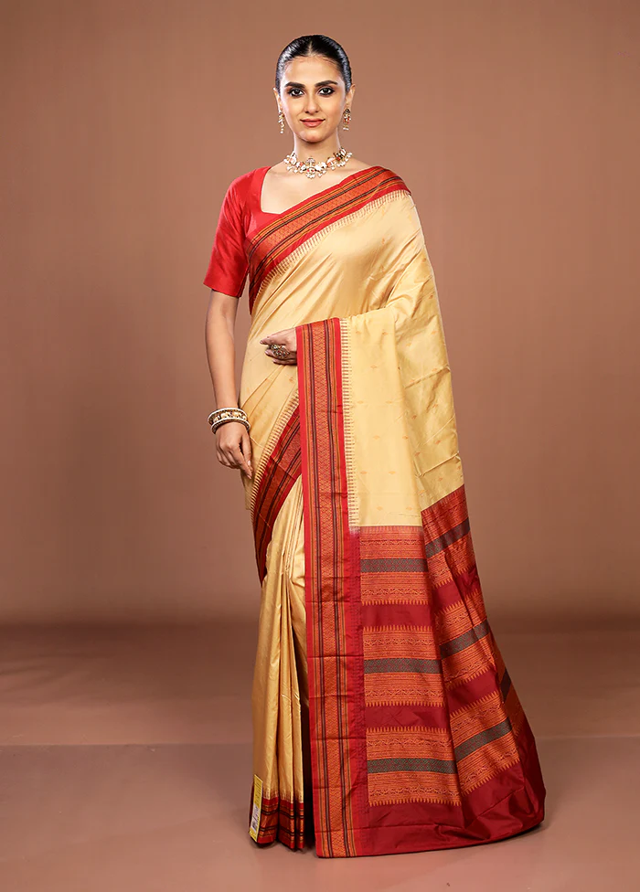 Cream Kanjivaram Silk Saree With Blouse Piece - Image 2