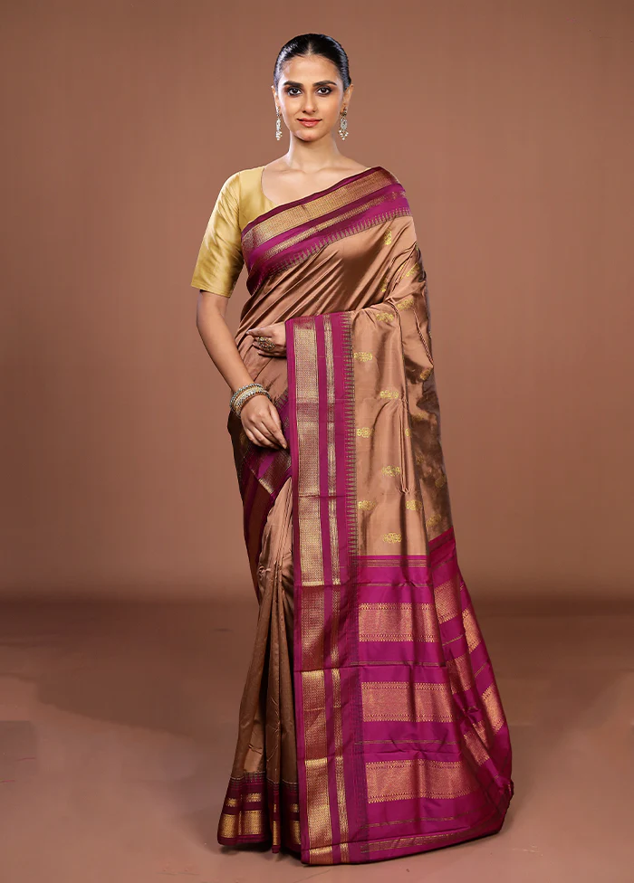 Cream Kanjivaram Silk Saree With Blouse Piece - Image 2