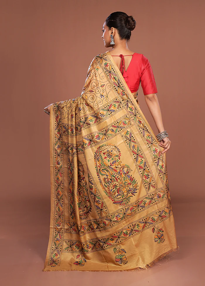 Cream Kantha Stitch Silk Saree With Blouse Piece - Image 3