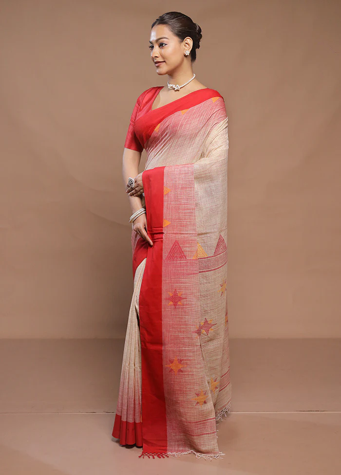 Cream Cotton Saree With Blouse Piece - Image 4