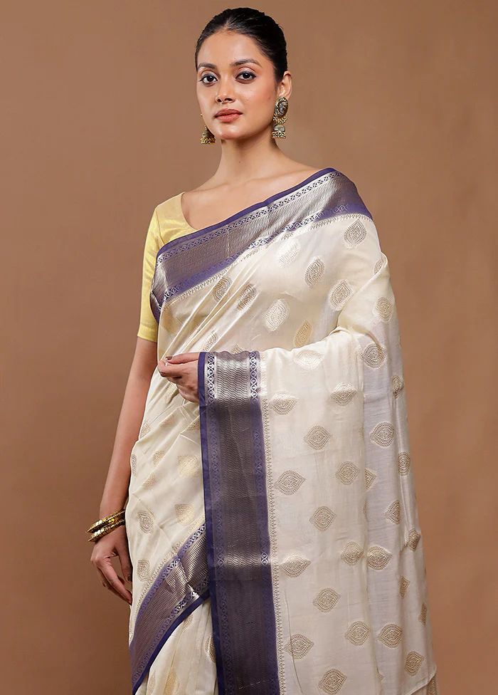 Cream Kora Silk Saree With Blouse Piece - Image 2