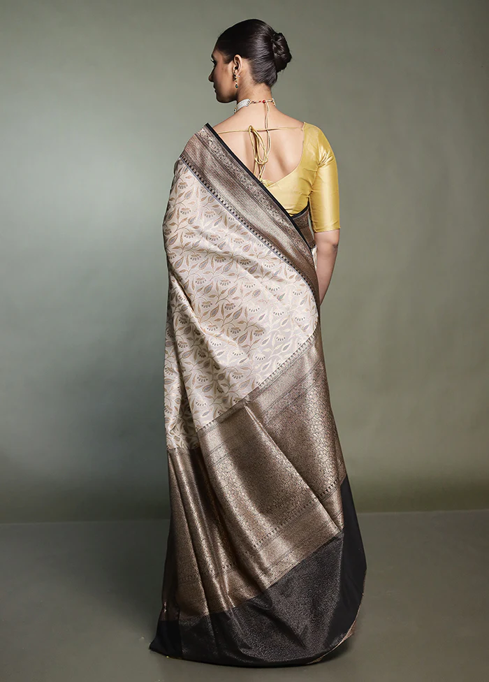 Cream Kora Silk Saree With Blouse Piece - Image 3