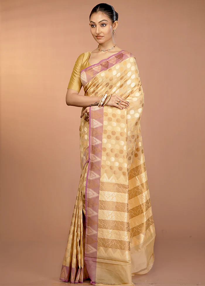 Cream Kora Silk Saree With Blouse Piece - Image 4