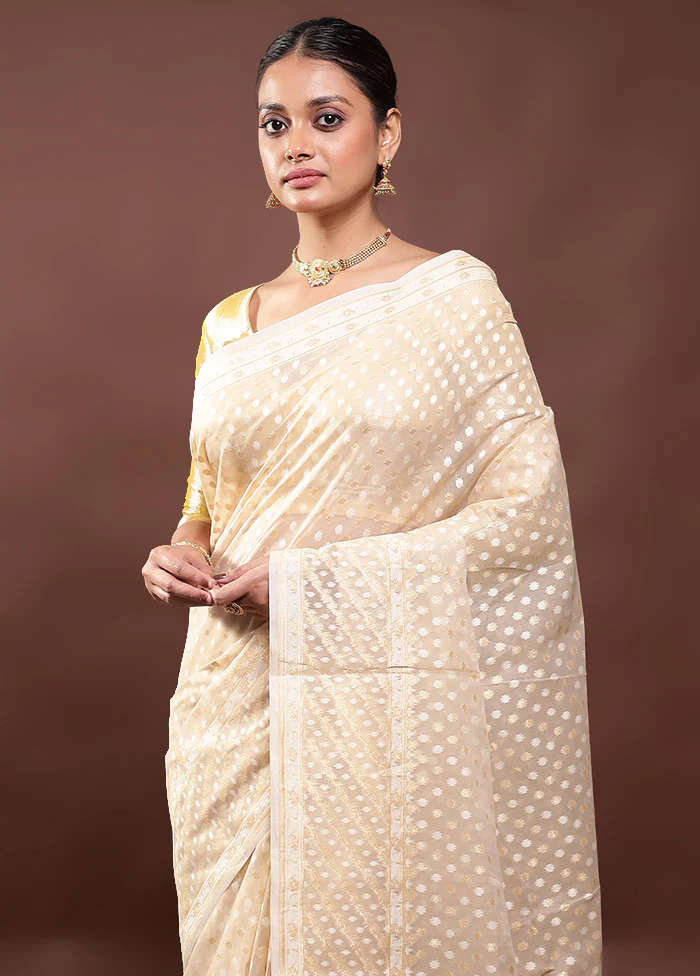 Cream Kora Silk Saree With Blouse Piece - Image 2