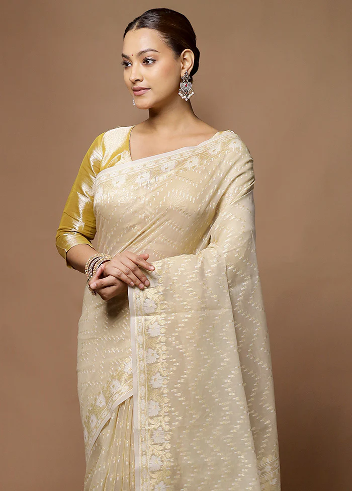 Cream Kora Silk Saree With Blouse Piece - Image 2