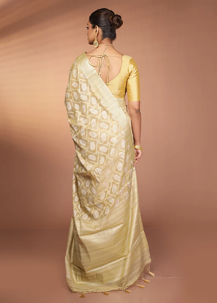 Cream Kora Silk Saree With Blouse Piece - Image 3