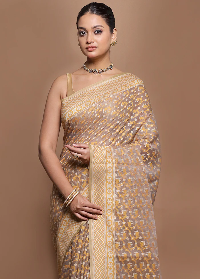 Cream Kora Silk Saree With Blouse Piece - Image 2
