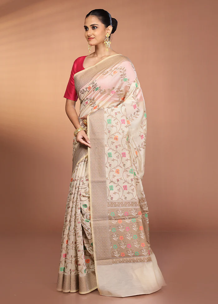 Cream Kora Silk Saree With Blouse Piece - Image 4