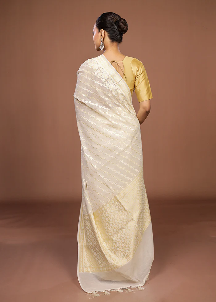 Cream Kora Silk Saree With Blouse Piece - Image 3