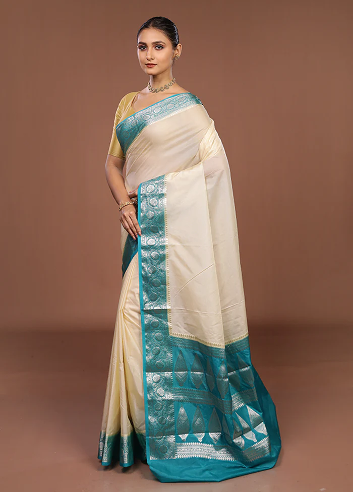 Cream Kora Silk Saree With Blouse Piece - Image 4