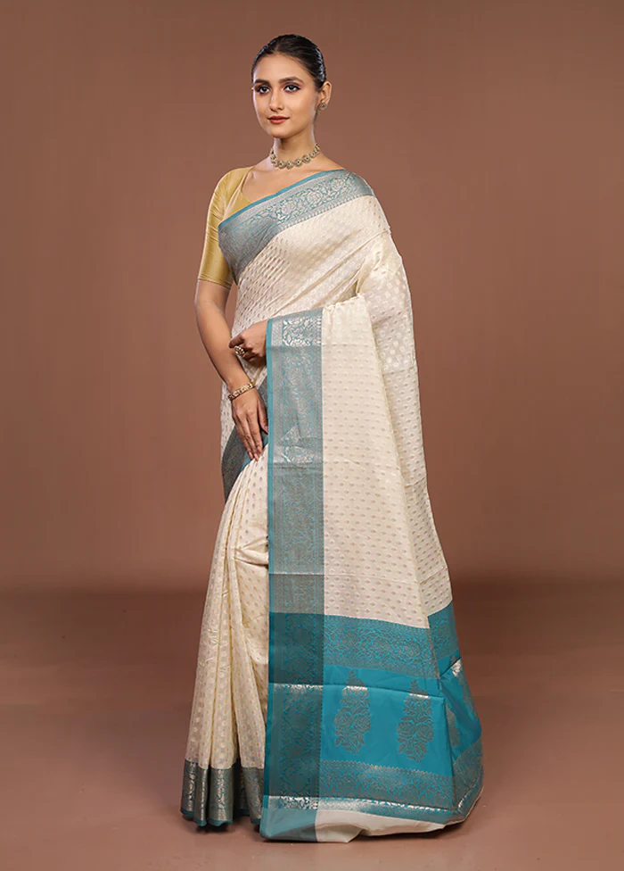 Cream Kora Silk Saree With Blouse Piece - Image 4