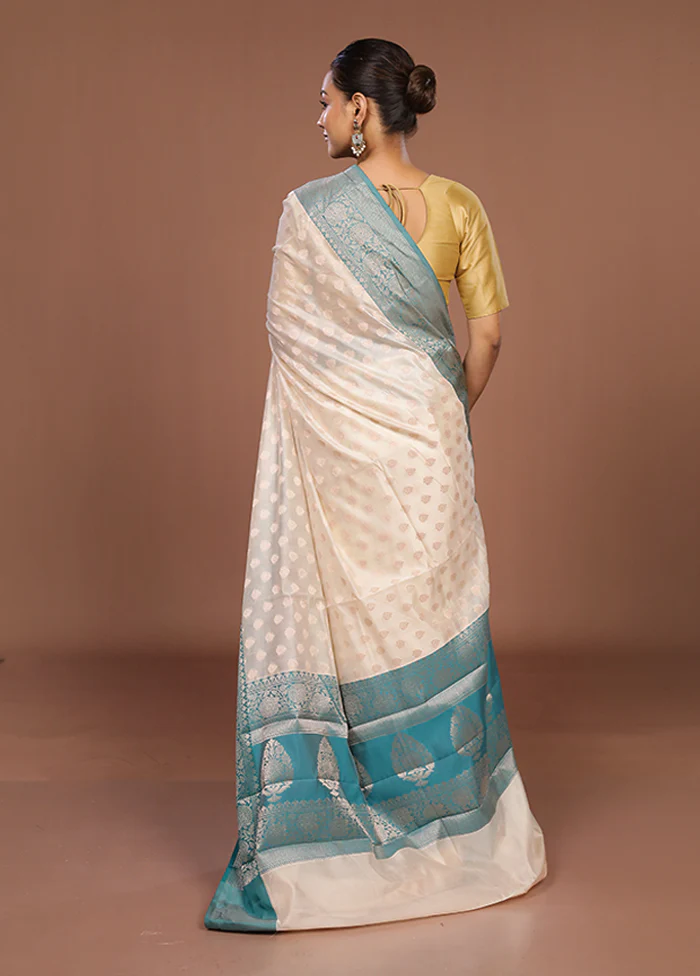 Cream Kora Silk Saree With Blouse Piece - Image 3