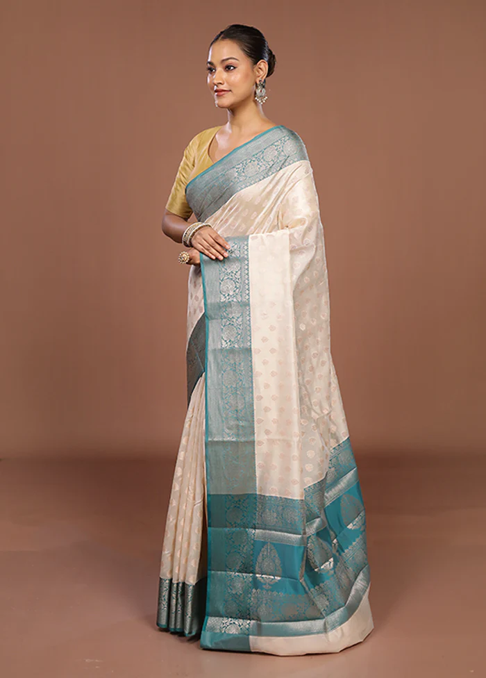 Cream Kora Silk Saree With Blouse Piece - Image 4