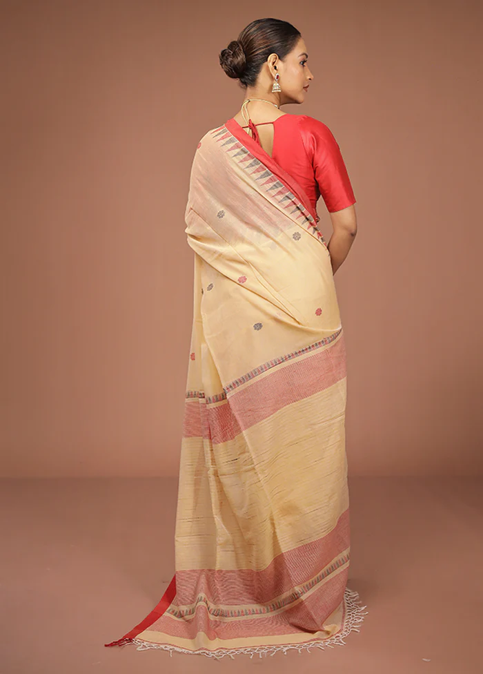 Cream Matka Silk Saree With Blouse Piece - Image 3