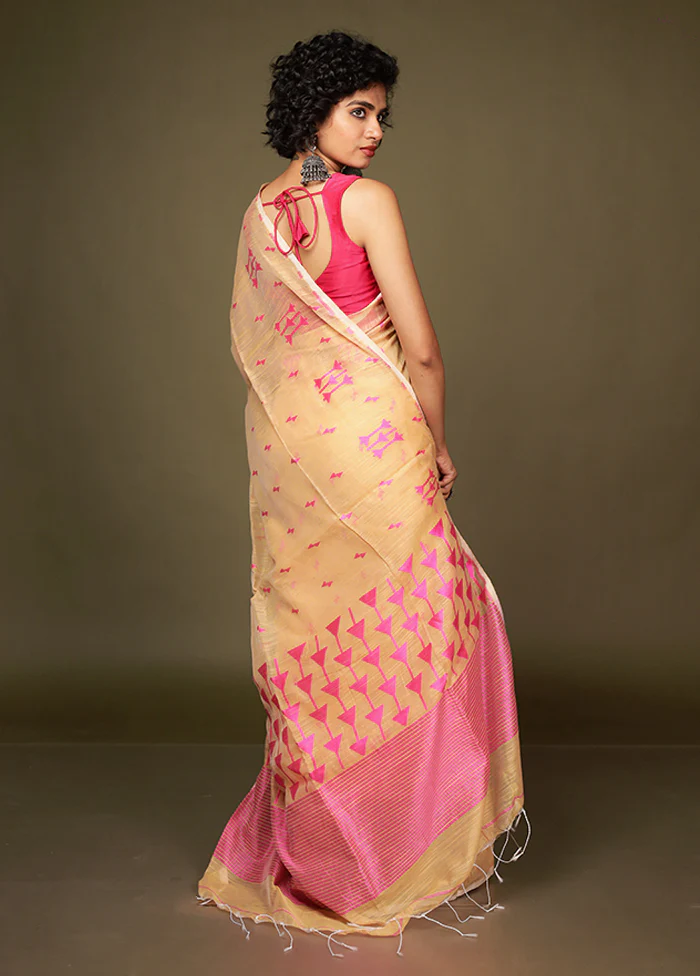 Cream Matka Silk Saree With Blouse Piece - Image 3
