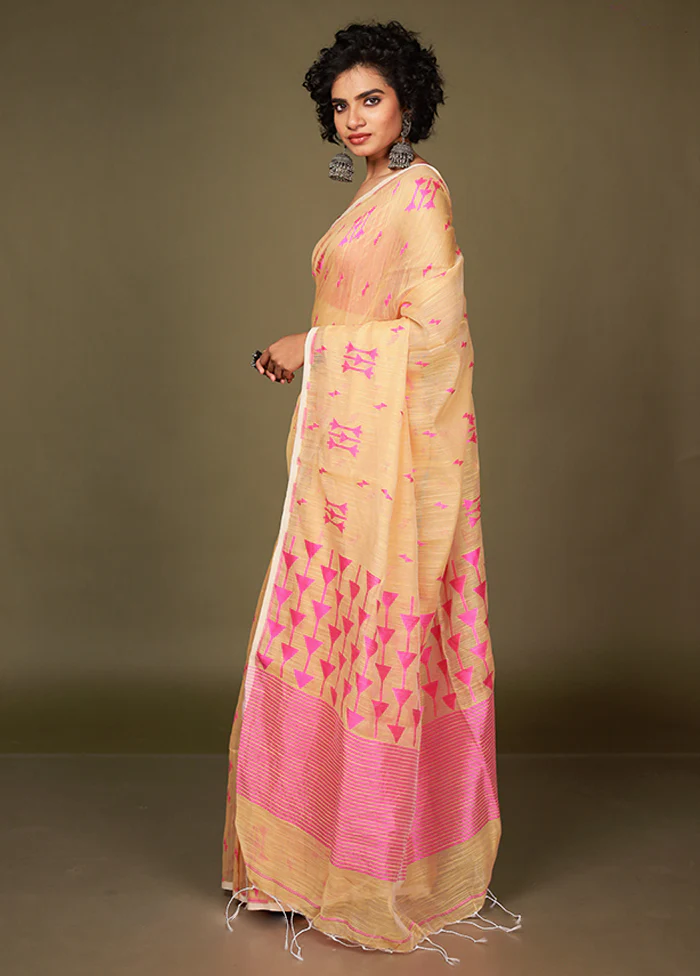 Cream Matka Silk Saree With Blouse Piece - Image 4