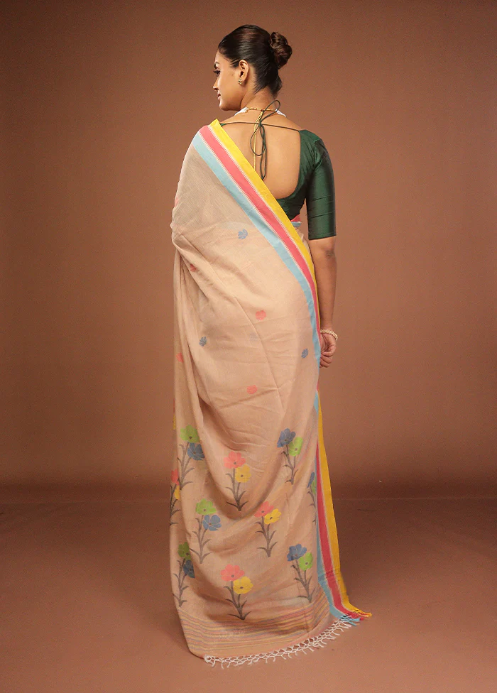 Cream Matka Silk Saree With Blouse Piece - Image 3