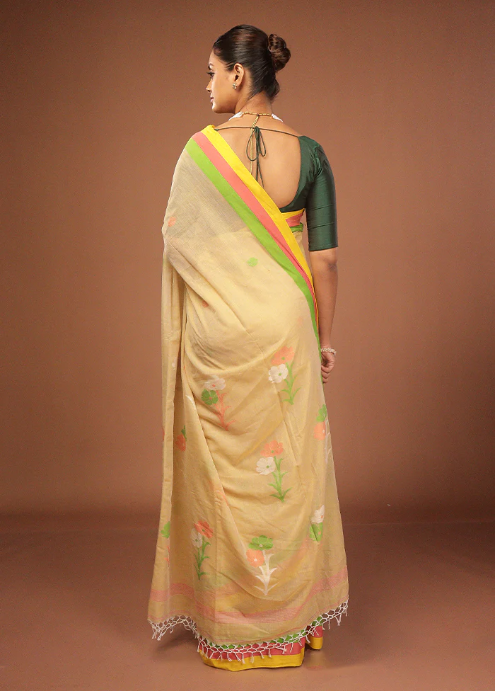 Cream Matka Silk Saree With Blouse Piece - Image 3