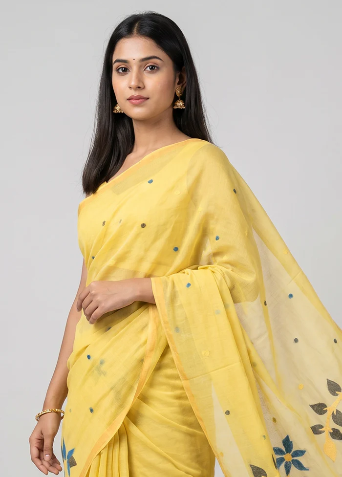 Cream Matka Silk Saree With Blouse Piece - Image 2