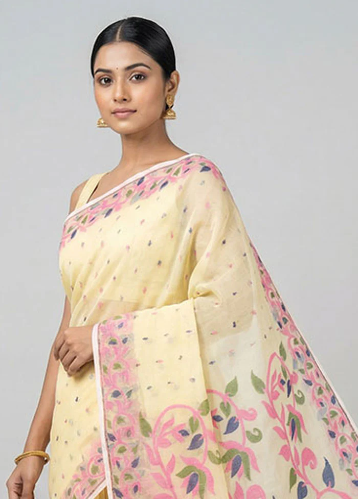 Cream Matka Silk Saree With Blouse Piece - Image 2