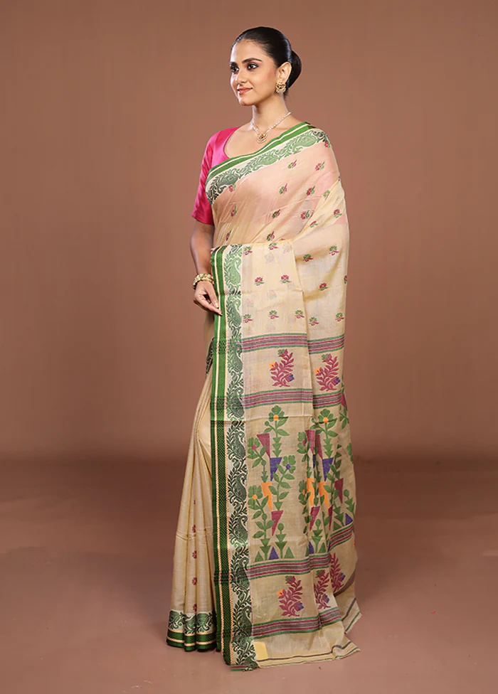 Cream Matka Silk Saree With Blouse Piece - Image 4