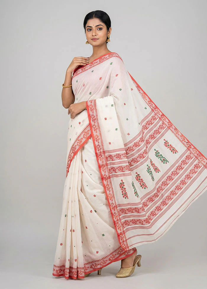 Cream Matka Silk Saree With Blouse Piece