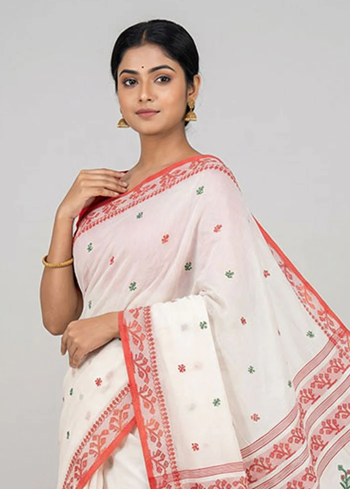 Cream Matka Silk Saree With Blouse Piece - Image 2