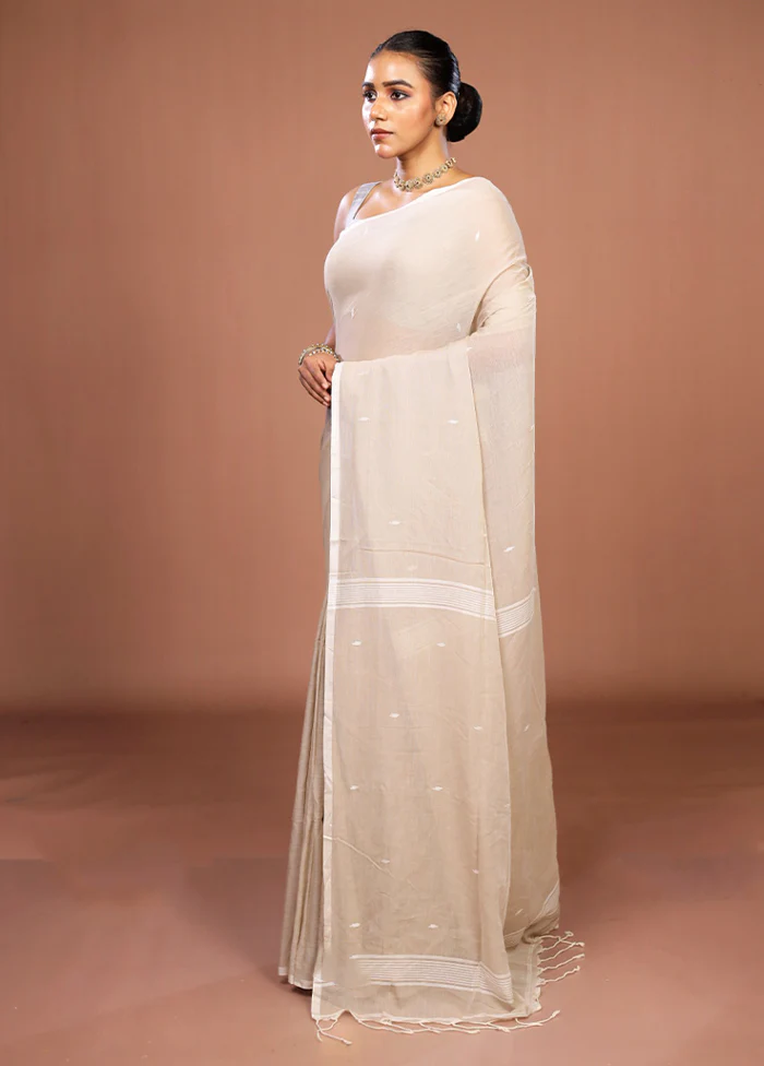 Cream Matka Silk Saree With Blouse Piece - Image 4