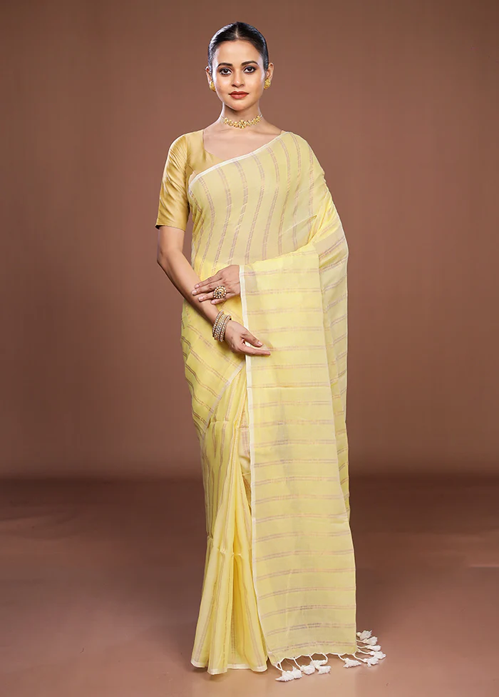 Cream Matka Silk Saree With Blouse Piece - Image 2