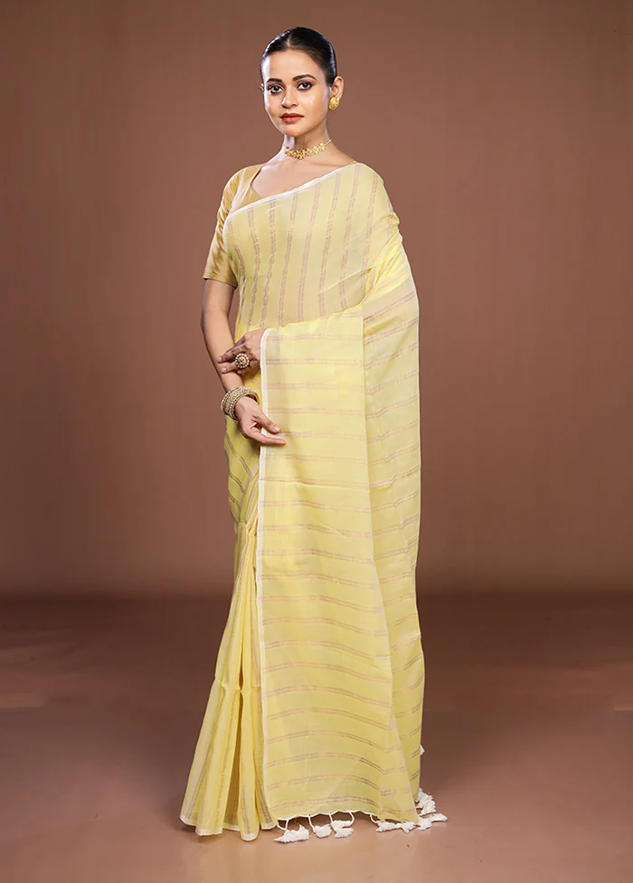 Cream Matka Silk Saree With Blouse Piece - Image 4