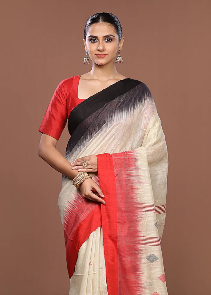 Cream Matka Silk Saree With Blouse Piece