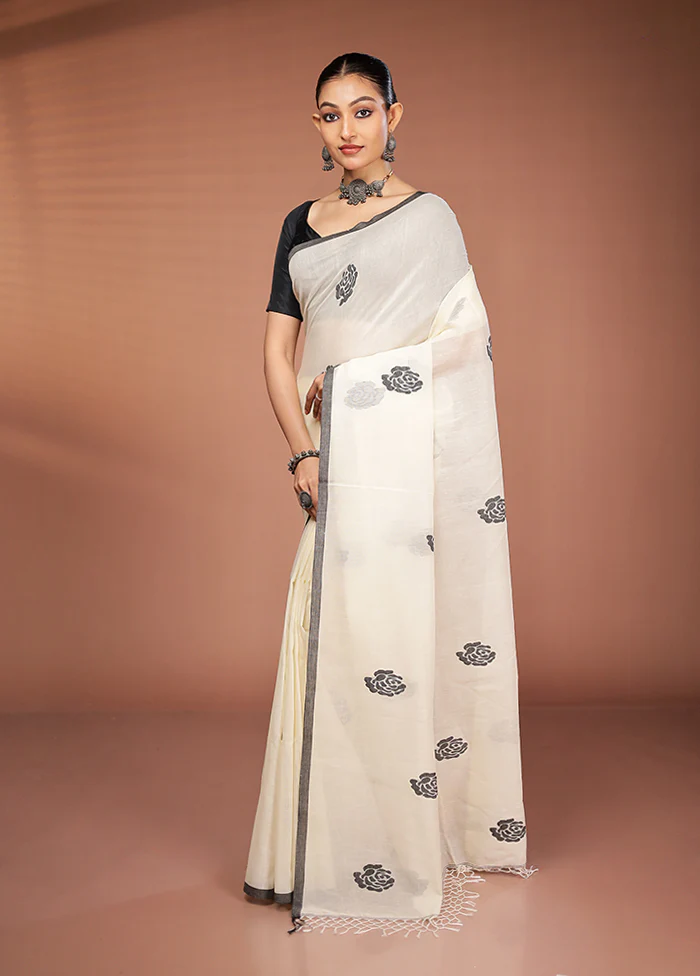 Cream Matka Silk Saree With Blouse Piece - Image 4