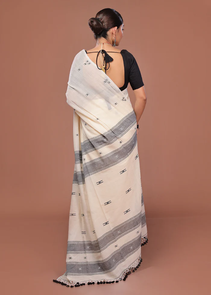 Cream Matka Silk Saree With Blouse Piece - Image 3