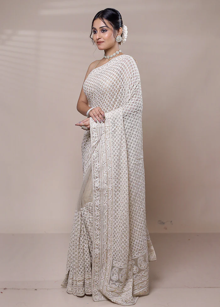 Cream Net Saree With Blouse Piece - Image 4