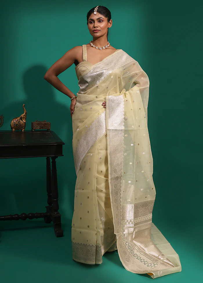 Cream Organza Saree With Blouse Piece - Image 2