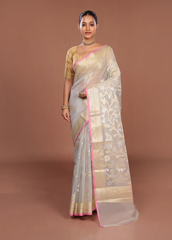 Cream Organza Saree With Blouse Piece - Image 2