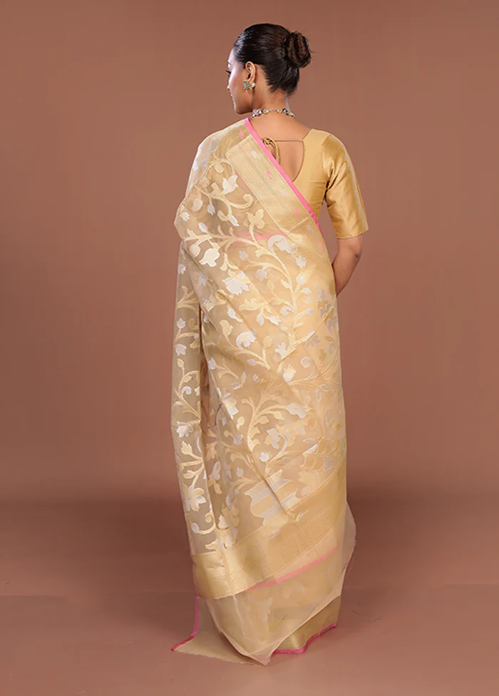 Cream Organza Saree With Blouse Piece - Image 3