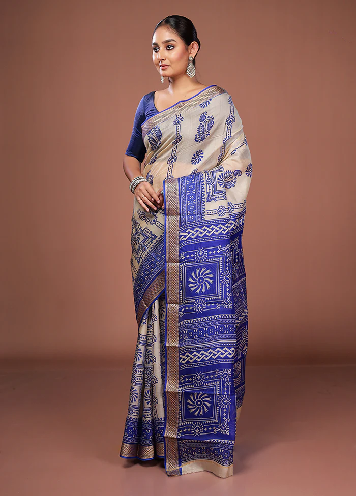 Cream Printed Pure Silk Saree Without Blouse Piece - Image 4