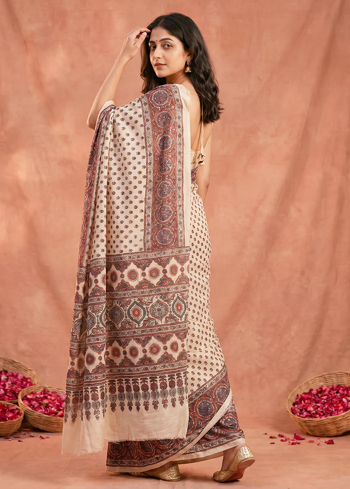 Cream Printed Pure Silk Saree Without Blouse Piece - Image 3