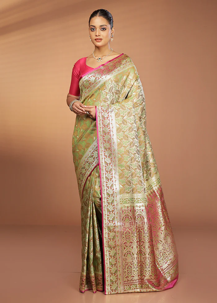 Cream Tanchoi Silk Saree With Blouse Piece - Image 2