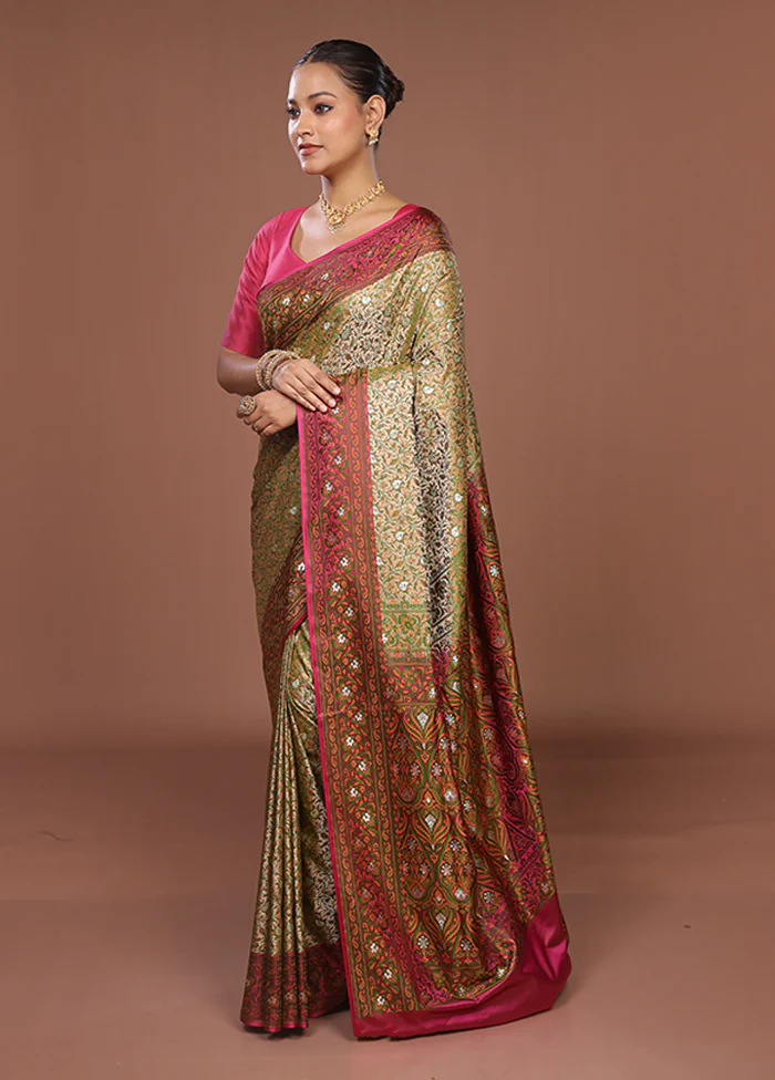 Cream Tanchoi Silk Saree With Blouse Piece - Image 4