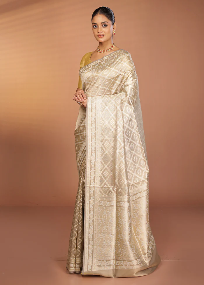 Cream Tissue Silk Saree With Blouse Piece - Image 4