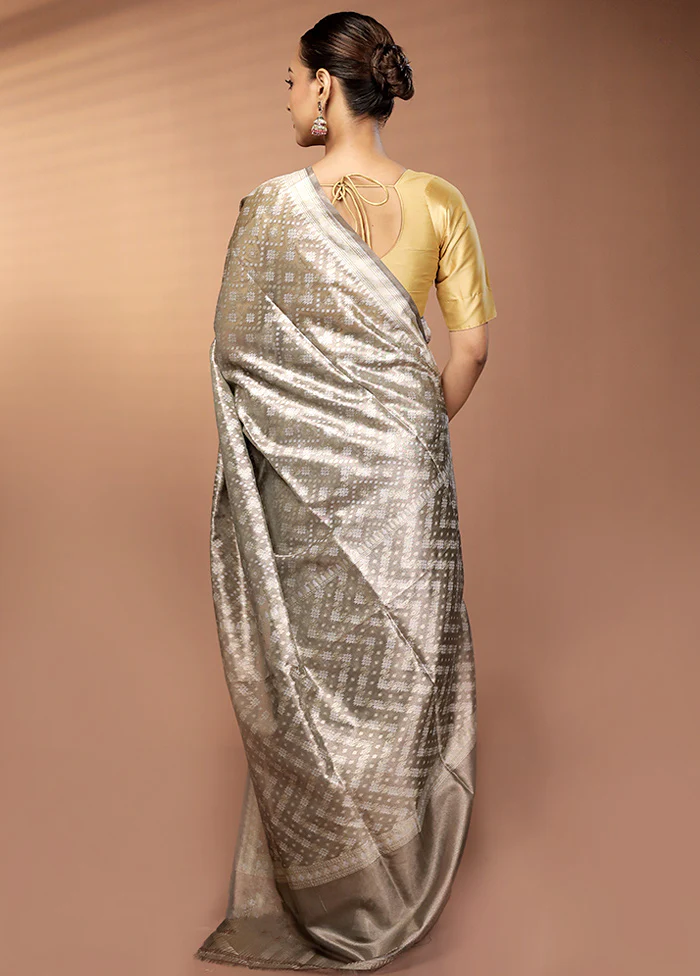 Cream Tissue Silk Saree With Blouse Piece - Image 3
