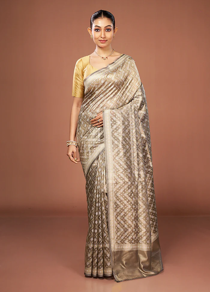 Cream Tissue Silk Saree With Blouse Piece - Image 2
