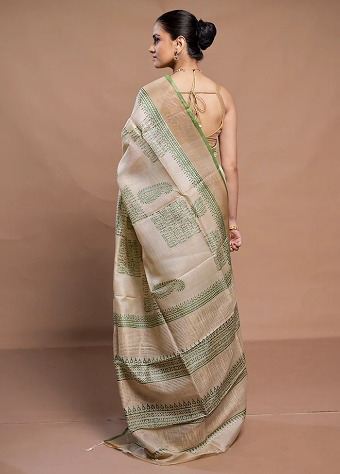 Cream Tussar Silk Saree With Blouse Piece - Image 3