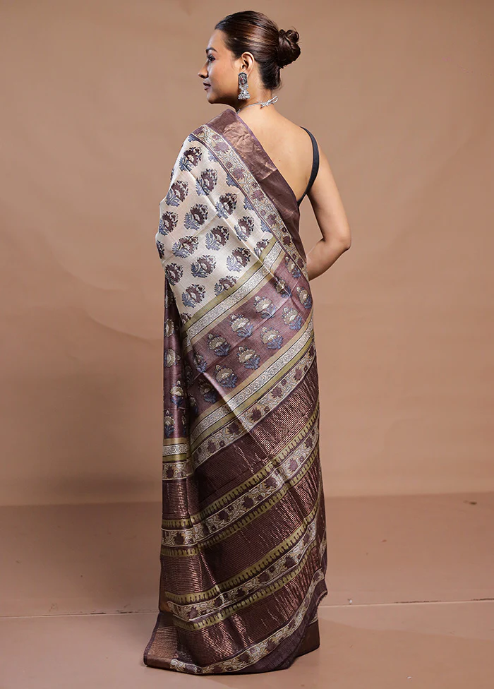 Cream Tussar Silk Saree With Blouse Piece - Image 3