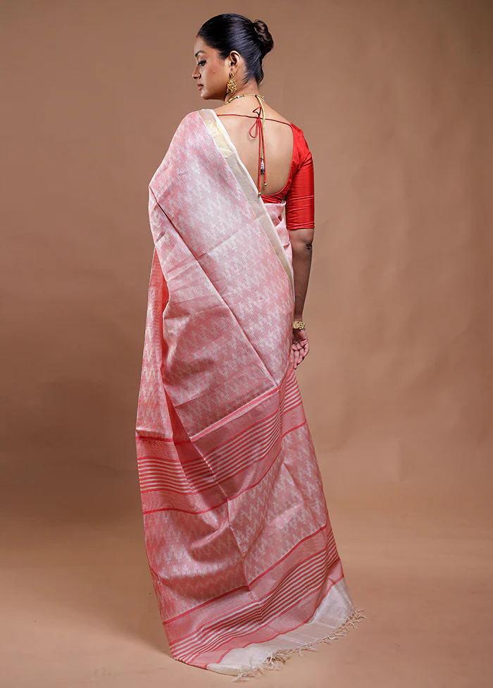 Cream Tussar Silk Saree With Blouse Piece - Image 3
