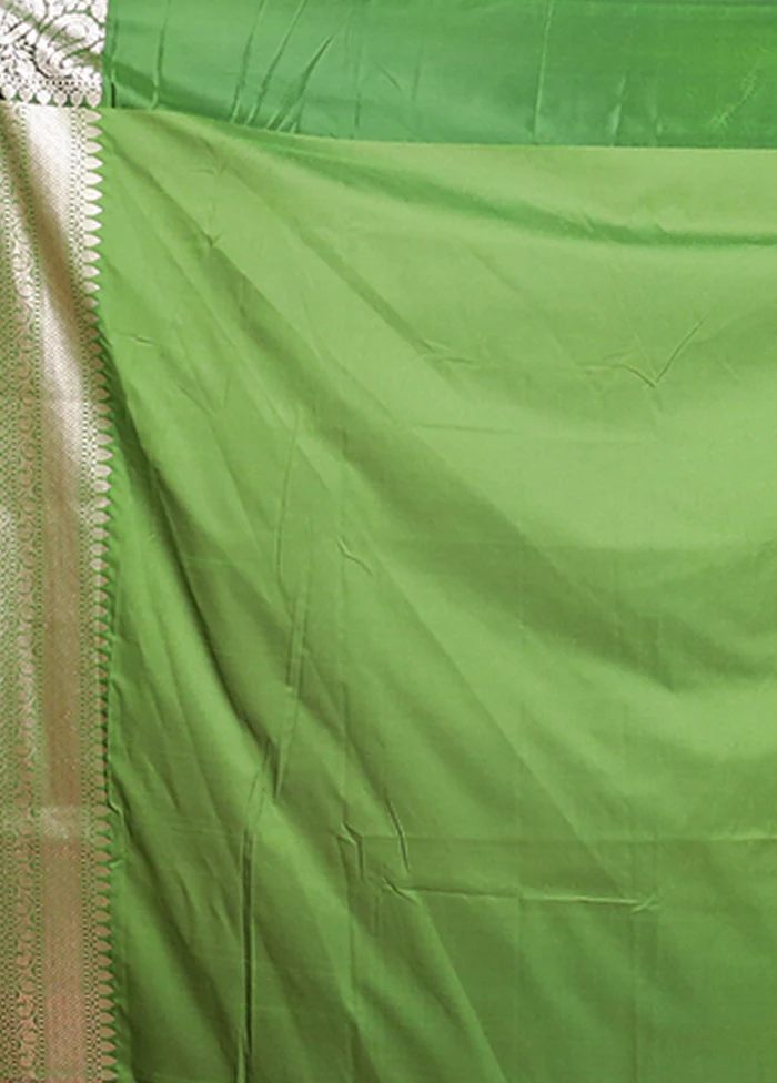 Cream Tussar Silk Saree With Blouse Piece - Image 5