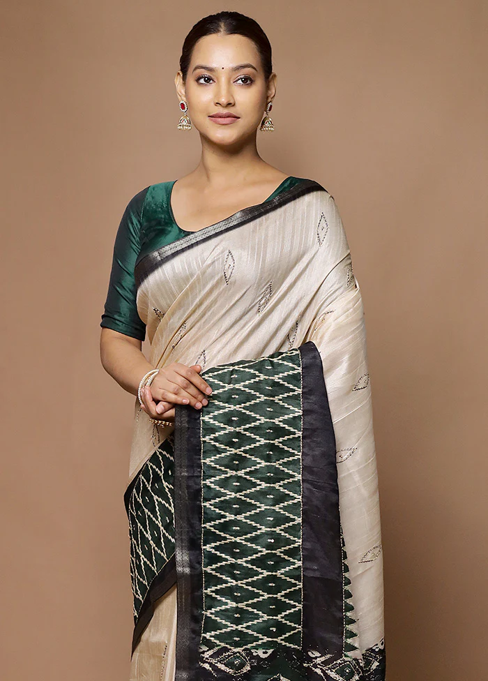 Cream Tussar Silk Saree With Blouse Piece - Image 2