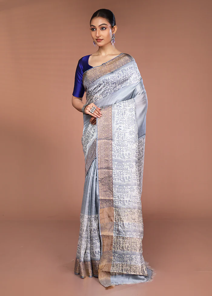 Cream Tussar Silk Saree With Blouse Piece - Image 4